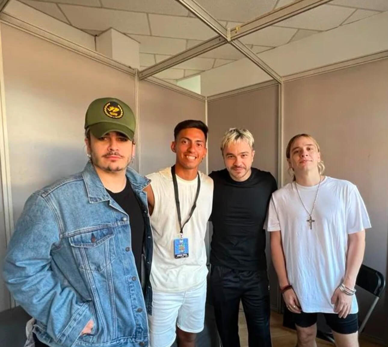 Official Filmmaker - Barcelona - Airbag Band